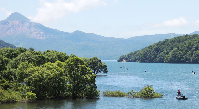 桧原湖の釣り